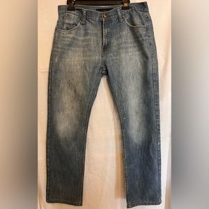 Men’s pd&c slim straight blue jeans.